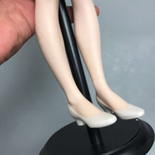 Load image into Gallery viewer, Franklin Mint Princess Diana Doll - White Evening Gown (~17") (As-Is; Cracks/Damage/Repairs)
