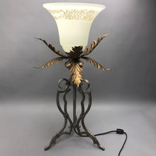 Load image into Gallery viewer, Vintage Style Iron Leaf Table Lamp (25")
