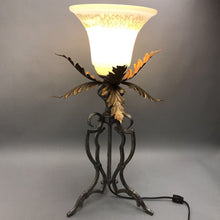 Load image into Gallery viewer, Vintage Style Iron Leaf Table Lamp (25")

