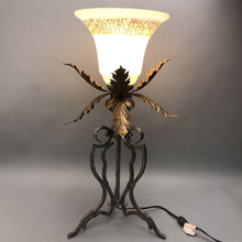 Load image into Gallery viewer, Vintage Style Iron Leaf Lamp (25")
