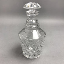 Load image into Gallery viewer, Ceska Crystal Decanter with Stopper (9")
