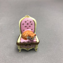 Load image into Gallery viewer, Peint Main France Limoges Gilt Bronze Pill Box - Cat On Chair, (2.5")
