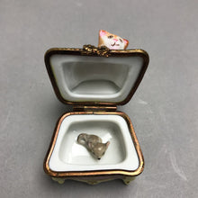 Load image into Gallery viewer, Peint Main France Limoges Gilt Bronze Pill Box - Cat On Chair, (2.5")

