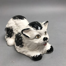Load image into Gallery viewer, White &amp; Black Cat Figurine (3x10)
