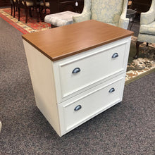 Load image into Gallery viewer, File Cabinet (31x30x21)
