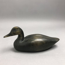 Load image into Gallery viewer, Vintage Dark Wood Carved Duck Decoy(7")

