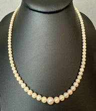Load image into Gallery viewer, 10K Gold Clasp 17.5" Graduated Pearl Necklace
