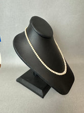 Load image into Gallery viewer, 10K Gold Clasp 17.5" Graduated Pearl Necklace

