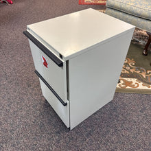 Load image into Gallery viewer, Hon 2 Drawer File Cabinet No Key (28x15x20) AS IS
