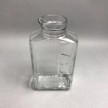 Load image into Gallery viewer, Anchor Hocking Bistro Glass Pitcher (11")
