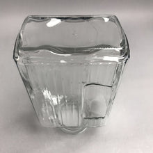 Load image into Gallery viewer, Anchor Hocking Bistro Glass Pitcher (11")
