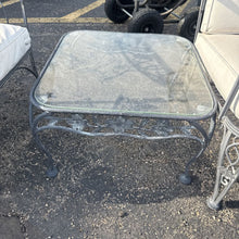 Load image into Gallery viewer, Meadowcraft Metal Patio End Table (13x21x21)
