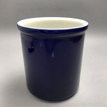Load image into Gallery viewer, Vintage Hall Pottery Cobalt Blue Utensil Crock 302 (7")
