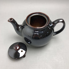 Load image into Gallery viewer, Vintage Sadler Classic Glazed Brown Betty Tea Pot(6x9)

