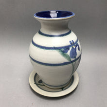 Load image into Gallery viewer, Judith Bryant Studio Pottery Vase w/ Plate (7")

