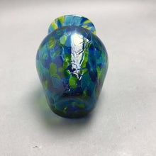 Load image into Gallery viewer, Hand Blown Art Glass Vase (5")

