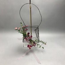 Load image into Gallery viewer, Wire Purse with Flowers Decor (14")
