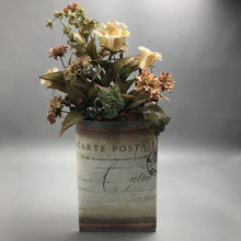 Load image into Gallery viewer, Metal Postale Design Floral Hanging Decor (18")
