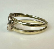Load image into Gallery viewer, 14K Gold Diamond Ring sz 5 (2.2g)
