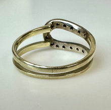 Load image into Gallery viewer, 14K Gold Diamond Ring sz 5 (2.2g)
