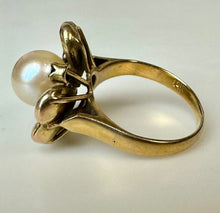 Load image into Gallery viewer, 14K Gold Vintage Pearl Sapphire Flower Ring sz 5.25 (4.3g)

