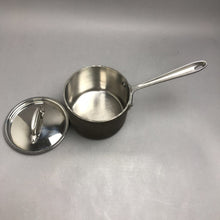 Load image into Gallery viewer, Vintage All Clad Metalcrafters Master Chef 202 6" Sauce Pan With Lid
