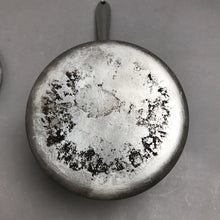 Load image into Gallery viewer, Vintage All Clad Metalcrafters Master Chef 202 6" Sauce Pan With Lid
