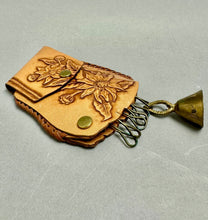 Load image into Gallery viewer, Vintage Handmade Tooled Leather Belt/Purse Hanger Keychain w/ Bell (5x4")
