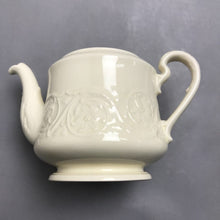 Load image into Gallery viewer, Wedgwood Old "Patrician" Embossed Flowers Ivory Tea Set 3 Piece Set (4")
