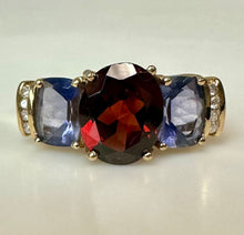 Load image into Gallery viewer, 10K Gold Garnet Tanzanite Diamond Ring sz 7 (3.8g)
