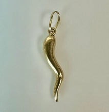 Load image into Gallery viewer, 14K Gold Italian Horn 1.5" Charm As-Is (0.5g)
