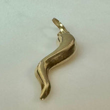 Load image into Gallery viewer, 14K Gold Italian Horn 1.5" Charm As-Is (0.5g)
