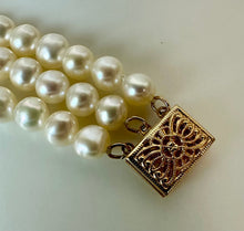 Load image into Gallery viewer, 14K Gold Pearl Triple Strand 7.5" Bracelet (18.9g)
