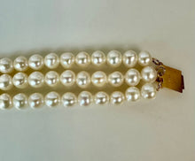 Load image into Gallery viewer, 14K Gold Pearl Triple Strand 7.5" Bracelet (18.9g)
