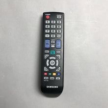 Load image into Gallery viewer, Samsung 1080p Smart HDTV Television w/ Remote (32")
