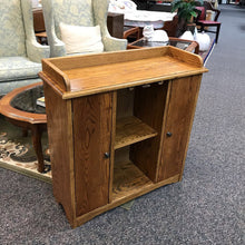 Load image into Gallery viewer, Oak Bar Top (34x34x13)

