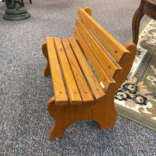 Load image into Gallery viewer, Doll Oak Bench (16x20x12)
