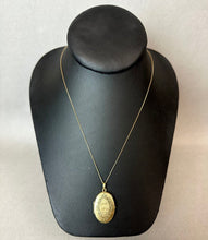 Load image into Gallery viewer, 14K Gold Antique Etched Oval 1.5" Locket on 21" 10K Chain Necklace (5.4g)
