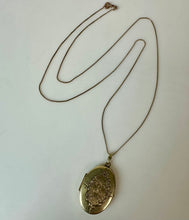 Load image into Gallery viewer, 14K Gold Antique Etched Oval 1.5" Locket on 21" 10K Chain Necklace (5.4g)
