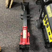 Load image into Gallery viewer, Central Machinery Log Splitter Hydraulic Log Spliter
