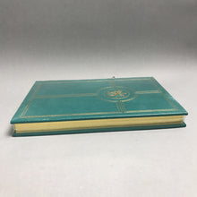Load image into Gallery viewer, Smith &amp; Wesson Hand Guns - McHenry &amp; Roper, Shrinkwrapped Book (10.25x7.25)
