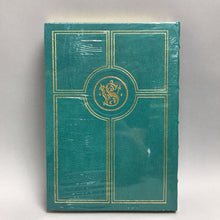 Load image into Gallery viewer, Smith &amp; Wesson Hand Guns - McHenry &amp; Roper, Shrinkwrapped Book (10.25x7.25)
