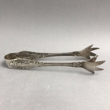 Load image into Gallery viewer, Wallace Baroque Silverplate Large ice Serving Tongs (7")
