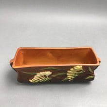 Load image into Gallery viewer, Roseville Pottery Freesia Handled Window Box 1392-8 (3x9x3)
