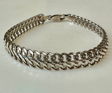 Load image into Gallery viewer, Sterling Milor Figure 8 Link Bracelet (7.75")
