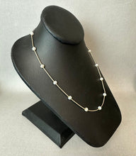 Load image into Gallery viewer, Sterling Pearl Satellite Chain Necklace (18")
