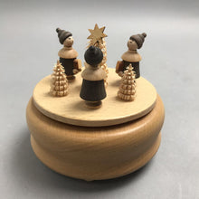 Load image into Gallery viewer, Wooden Music Box Carolers (4")
