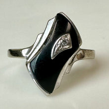 Load image into Gallery viewer, 10K White Gold Onyx Diamond Ring sz 5.5 (2.6g)
