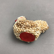 Load image into Gallery viewer, Vintage Sea Shells Rooster Figurine (4")
