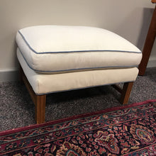 Load image into Gallery viewer, Ottoman (16x28x21)
